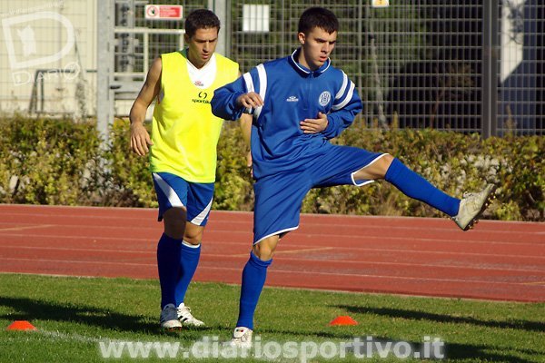 Capoterra-Barisardo 0-1, Stefano Pischedda e Salvatore Magrini si riscaldano